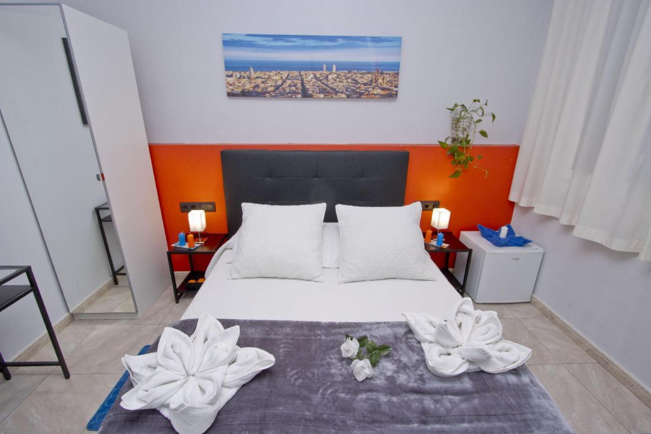 Barcelona City Centre Hostal Екстериор снимка
