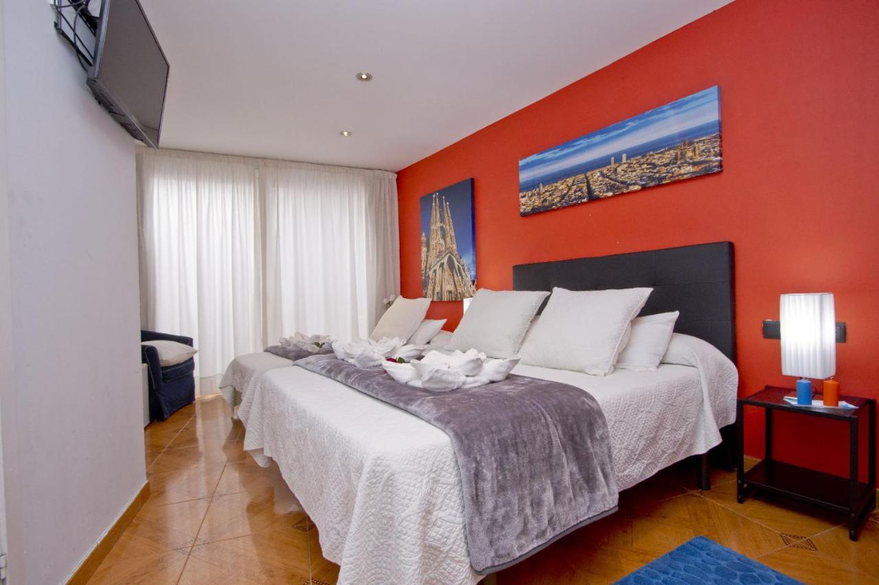 Barcelona City Centre Hostal Екстериор снимка