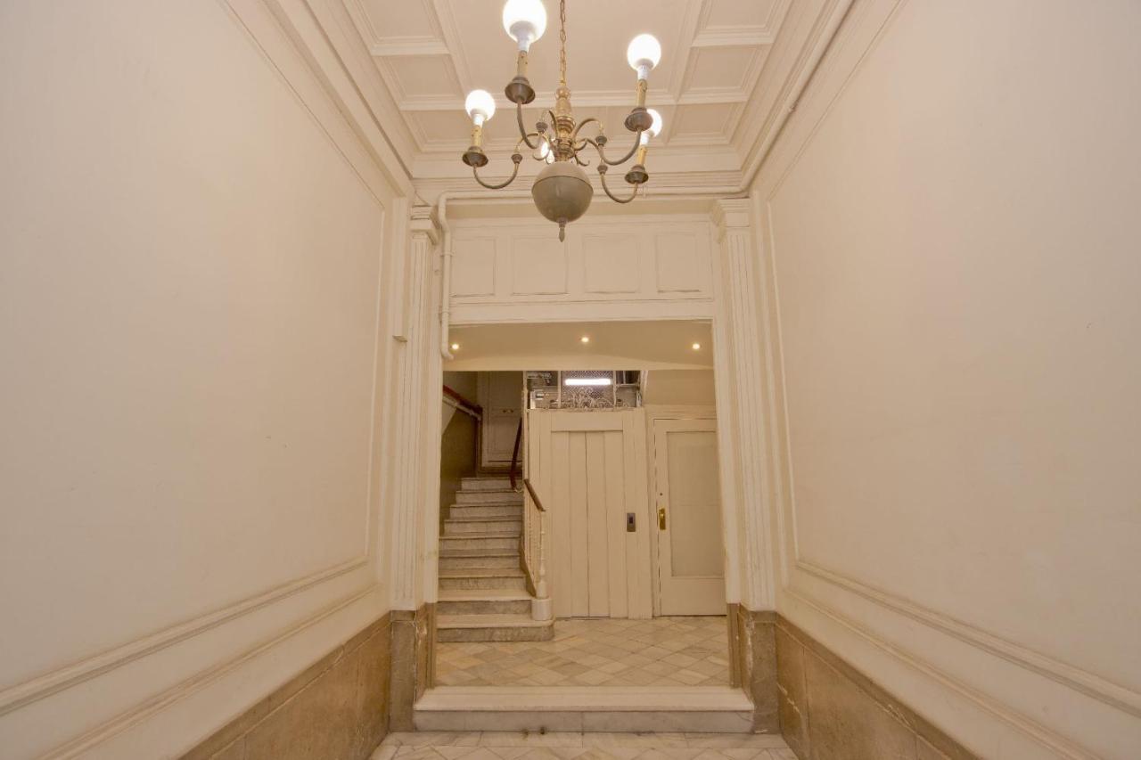 Barcelona City Centre Hostal Екстериор снимка